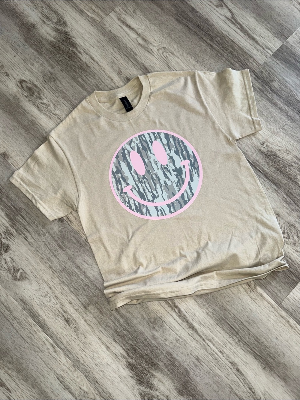 Gildan Cream Tee with Pink & Gray Camo Smiley Graphic